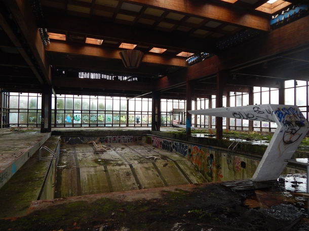 Grossingers Resort - Abandoned Pool 