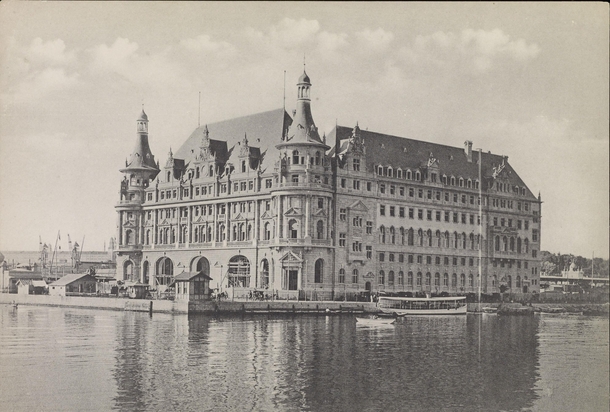 Haydarpaa was an important link in the railway chain of the Kaisers Berlin-to-Baghdad railway scheme part of the German Empires strategic Drang nach Osten Drive to the East during the later th century xpx