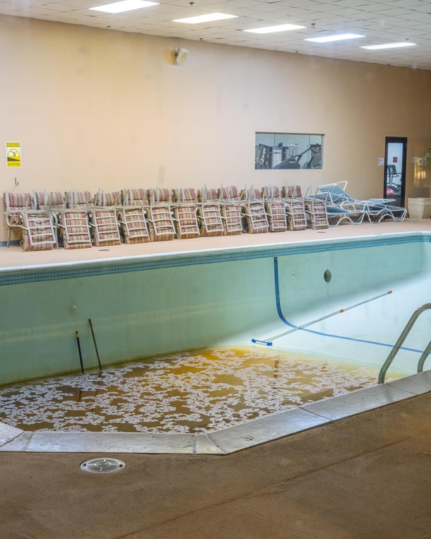 Hotel pool abandoned because of Corona
