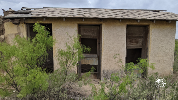 House  in Bakersfield Established in  after the discovery of oil A post office opened that same year Population grew to just over  in the s but was short lived By  pop was  ppl and  businesses Abandoned now