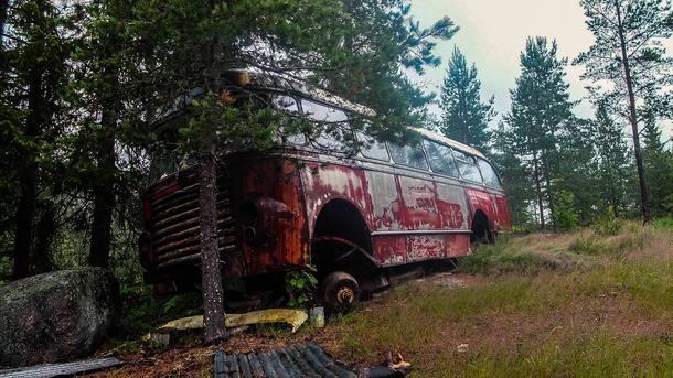 I found an abandoned bus deep in the Norwegian countryside 