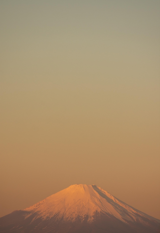 I take a picture of Fuji every time I see it in a new light Have an early morning Fuji 