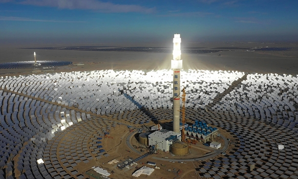 Im sure one of these amazing contraptions mustve been posted before  but if so heres one yet again a solar powerplant consisting of thousands of mirrors pointed at a central tower 