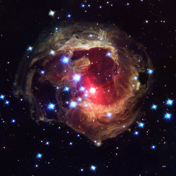 Image of the star V Monocerotis V Mon reveals dramatic changes in the illumination of surrounding dusty cloud structures The effect called a light echo has been unveiling never-before-seen dust patterns ever since the star suddenly brightened for several 
