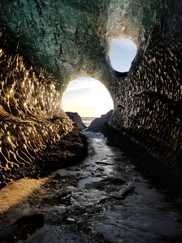 Inside a glacier at Jkulsrln Lagoon   x  pixels