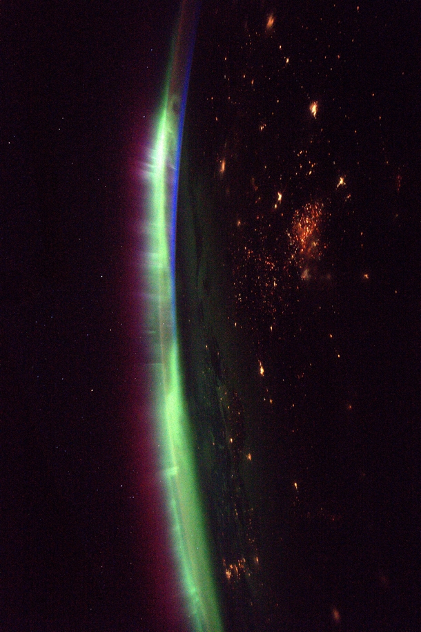 Intense auroras seen from the ISS by ESA astronaut Thomas Pesquet 