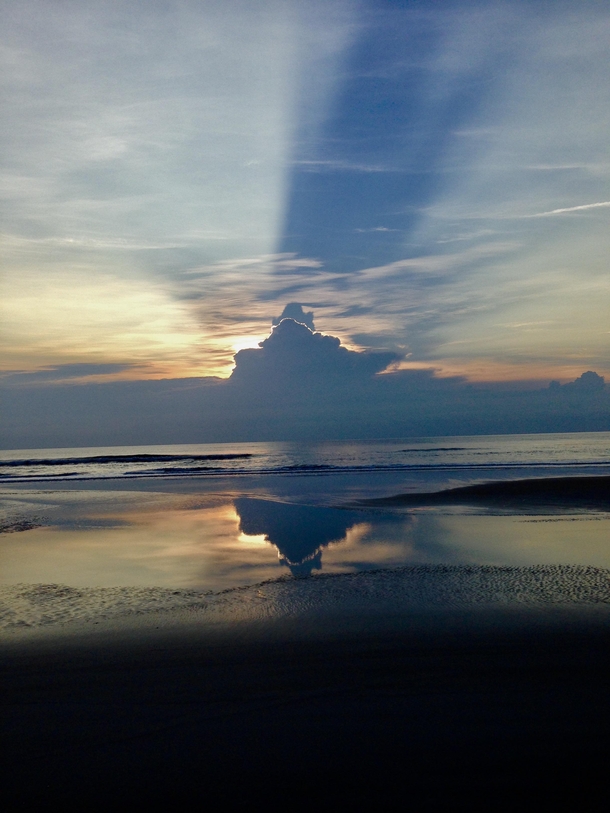 Interesting cloud at Corolla beach NC