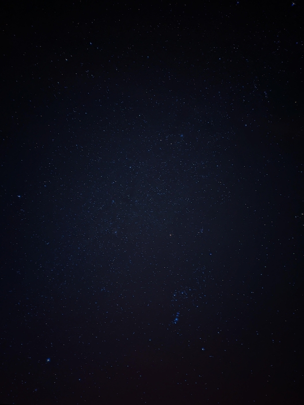 Just took a picture with my Mit Pro and Gcam with Astrophotography mode enabled I was amazed and decided to share with you
