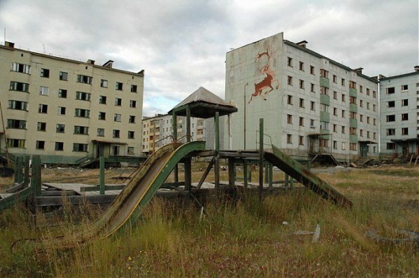 Kadykchan a phantom city in Russia Some pictures in the comments 