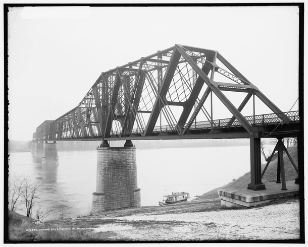 Kansas City amp Memphis Railroad bridge Memphis Tennessee  This was the first bridge ever attempted on the Lower Mississippi River Its -foot height above the water was the highest clearance of any US bridge of that era 