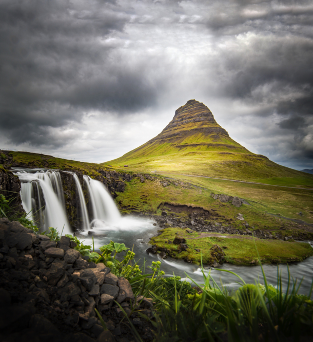 Kirkjufell in Iceland   Instagram glacionaut