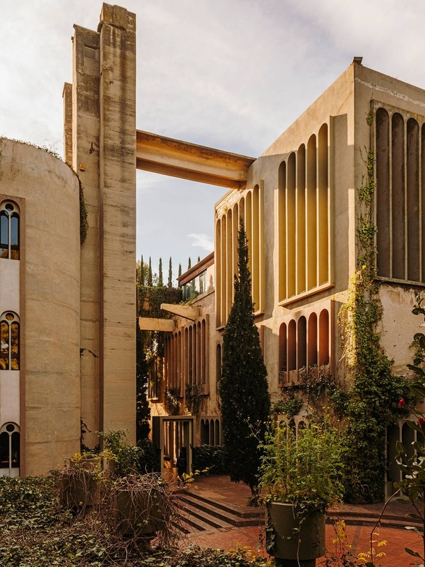 La Fbrica an old cement factory in Spain transformed by architect Ricardo Bofill - 