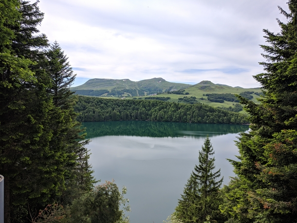Lac Pavin Auvergne France 