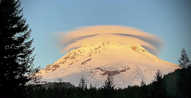 Lenticular Clouds over Mount Hood Oregon  OC