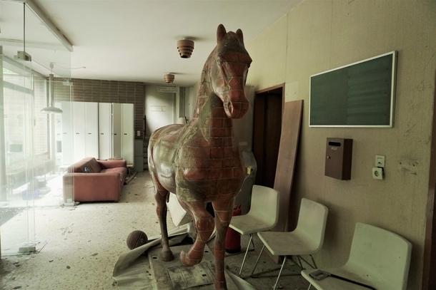 Life size Horse Statue in the entrance hall of Austrias House of a  Stories  More in the Comments