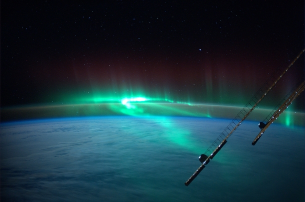 Living being - the aurora from the ISS by ESA astronaut Alexander Gerst 