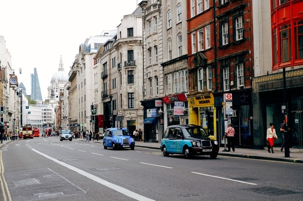 London street scene  x