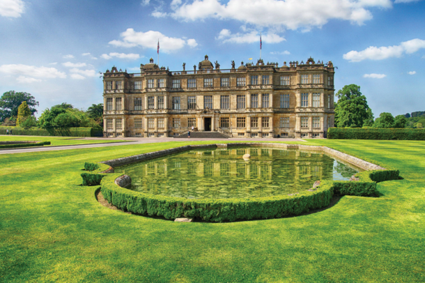 Longleat house is a fine example of Elizabethan architecture in Britain It was designed by Robert Smythson and completed in 