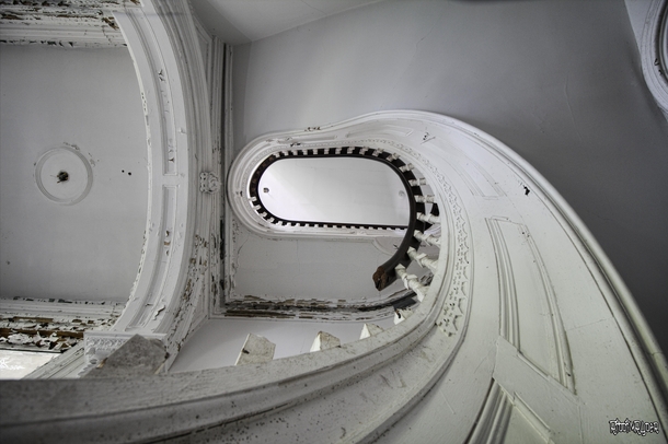 Looking Up the Spiral Staircase of an Abandoned Victorian Mansion YesI am obsessed with these stairs 
