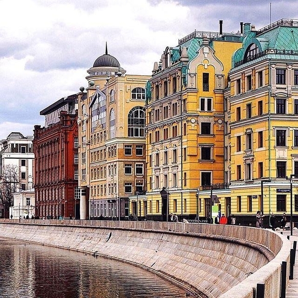 Looks like Amsterdam but its actually Moscow