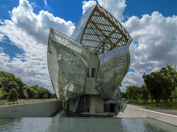 Louis Vuitton Foundation for Creation by Frank Gehry 