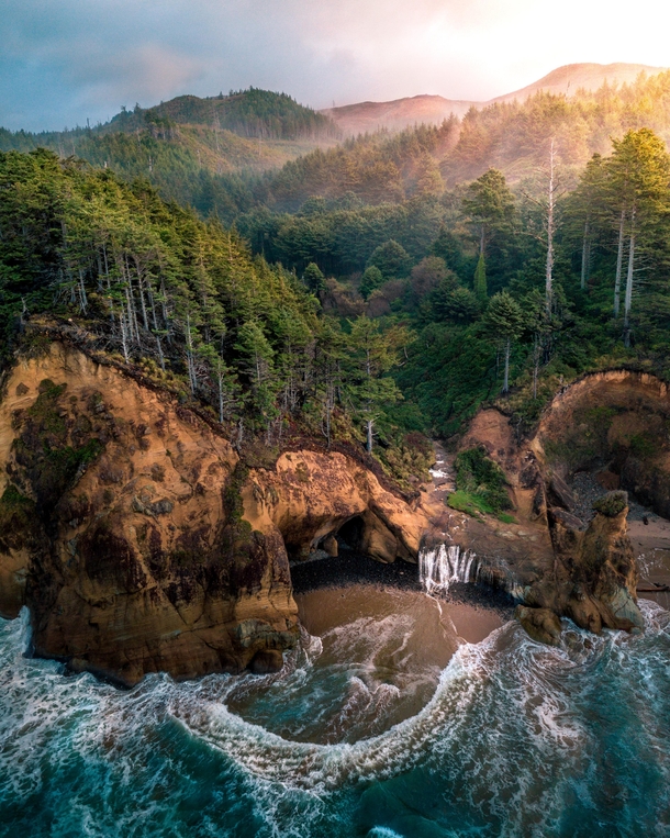 Magical place where waterfall  cliff  ocean and the mountains meet MP     HUG POINT Oregon IG naveednur