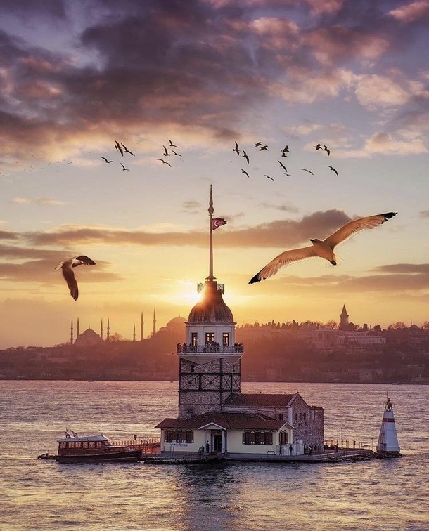 Maidens Tower and the historical peninsula Istanbul