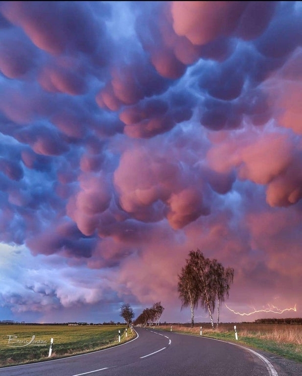Mammatus clouds over Germany
