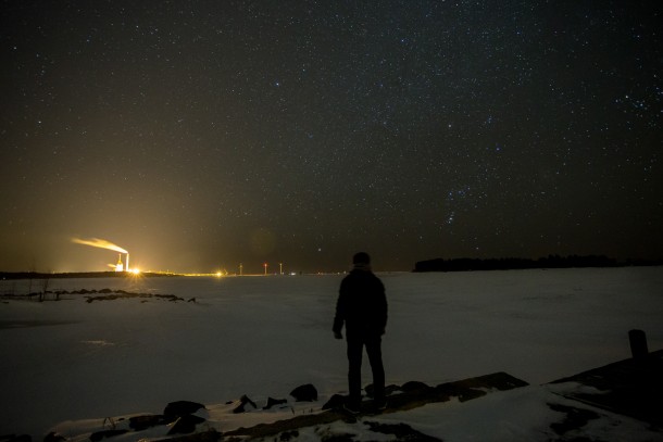 Me camera tripod and the Finnish night sky 