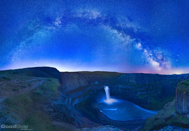 Milky Way over Palouse Falls at Palouse Falls State Park in Eastern Washington 