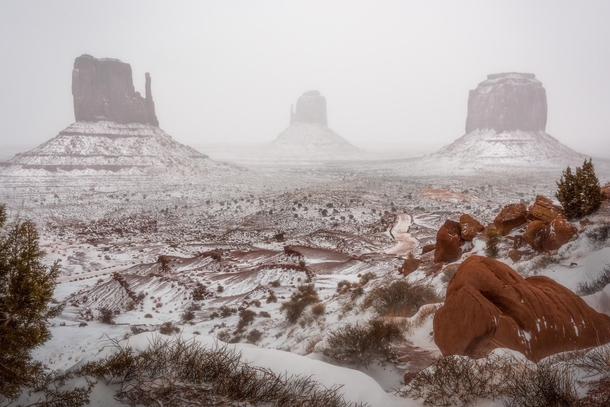 Monumental Winter Heres a photo of Monument Valley in the snow Utah  OC  For more photos IG johnperhach_photo_
