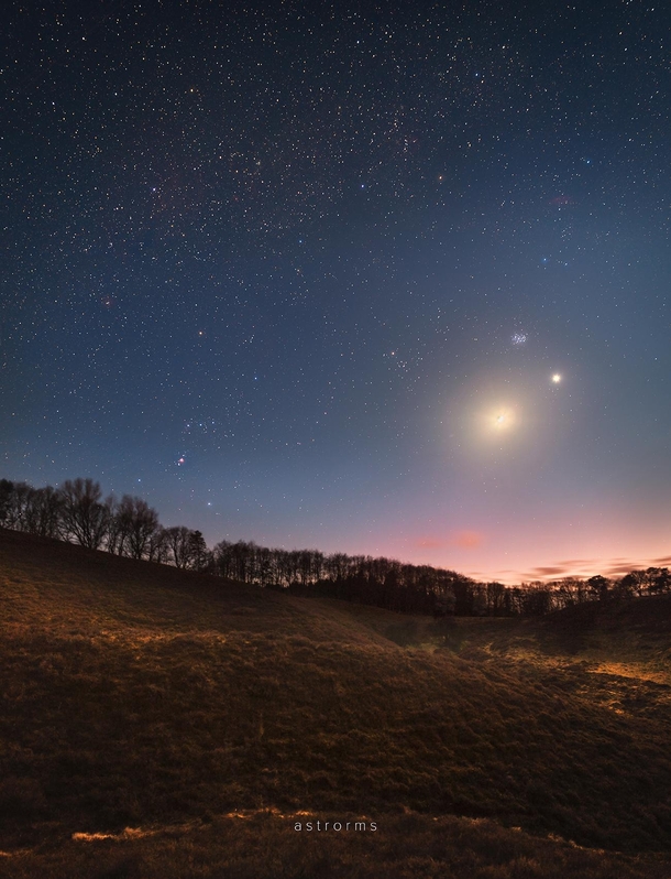 Moon Venus and Pleiades conjunction over Denmark  astrorms