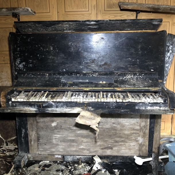 More abandoned house finds Always love it when I come across a piano Link in comments for more 