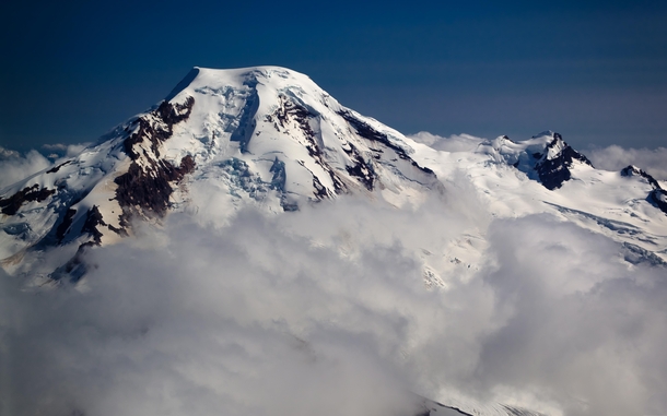 Mount Baker stratovolcano in northwest Washington 