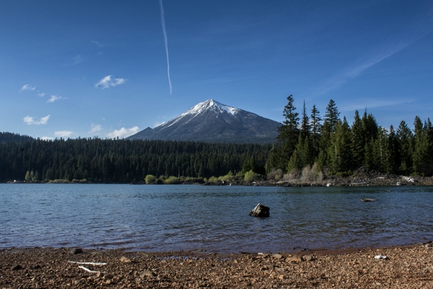 Mount McLaughlin from Fish Lake OR 