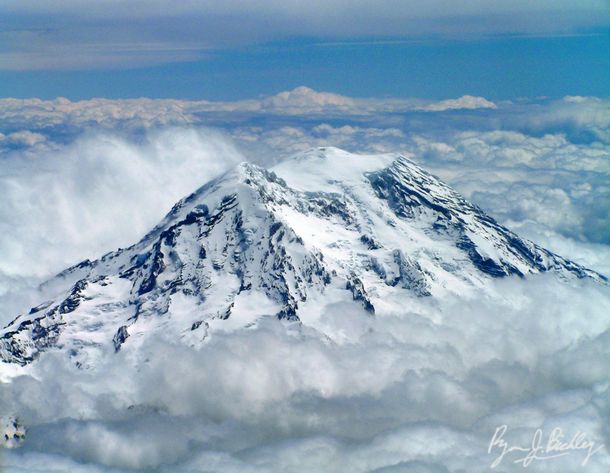 Mount Rainier near Seattle Washington - Photorator