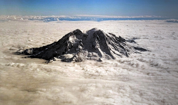 Mount Rainier Washington OC   