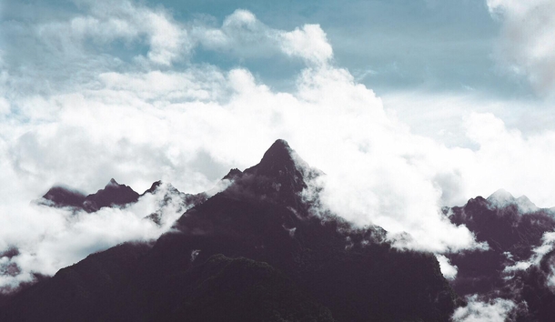 Mountain peaks in Peru 
