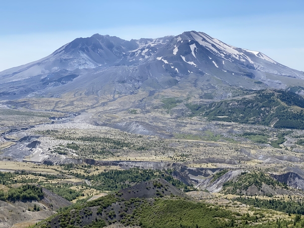 Mt Saint Helens WA Taken today at Loowit Viewpoint 