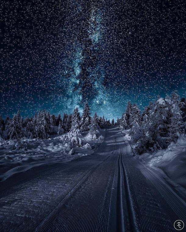 Night skiing in Norway by itseriksen