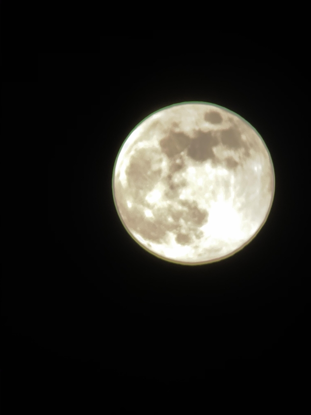 Not super high quality but a picture of the moon I took Im an amateur go easy