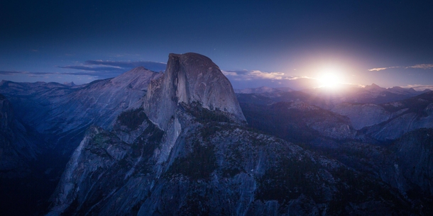 OC - Blood Moonrise - Yosemite During the Big Blood Moon on  -