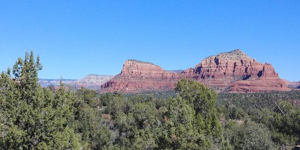 OC x The beauty of different colors in Sedona AZ