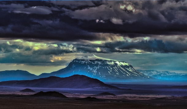 Of Course Its Iceland Mt Herubrei X 