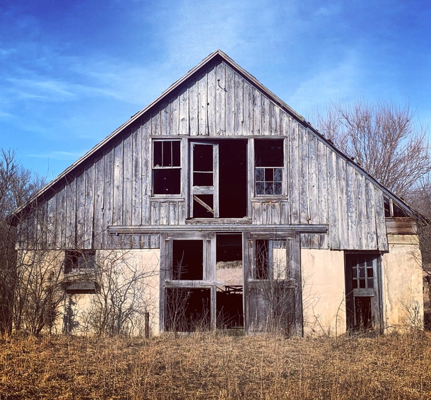 Old barn northeastern Illinois
