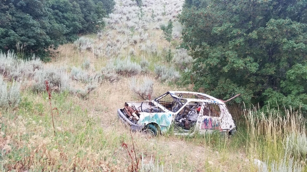 Old car along a popular hiking trail in Utah