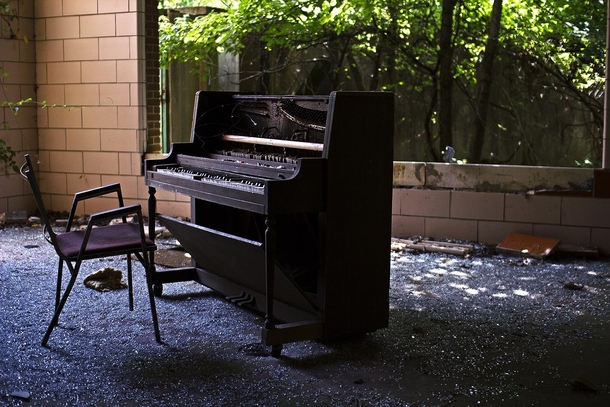 Old piano at a childrens asylum in MD x OC
