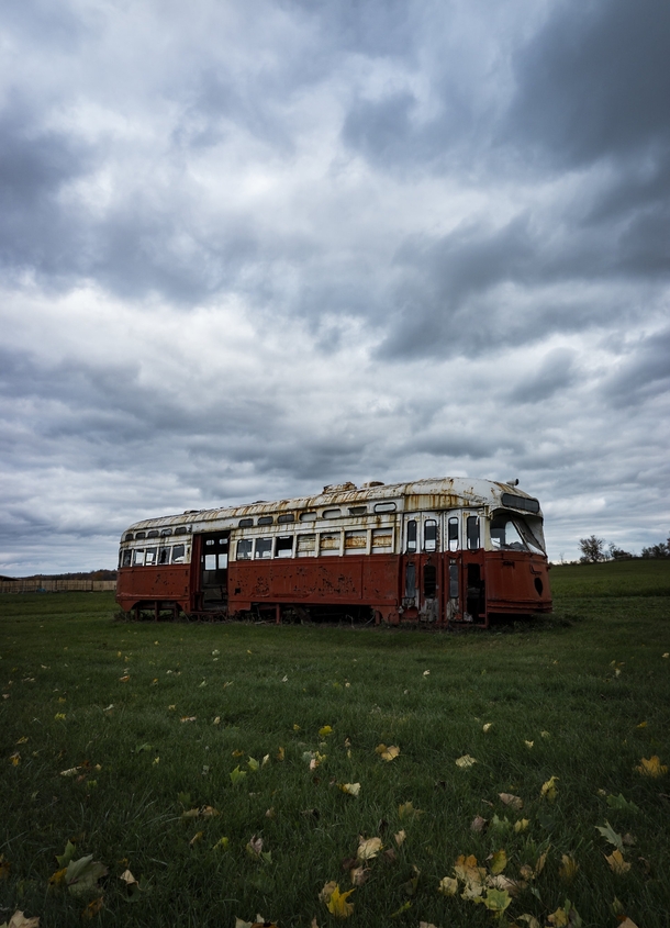 Old Toronto street car rotting away in the Canadian countryside - Sony A