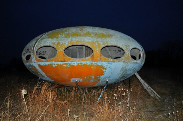 Old UFO drive in near Dallas 