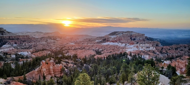 One last Sunrise in Bryce Canyon before heading back home 